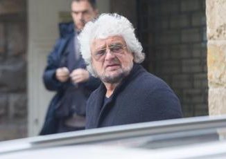 Beppe Grillo ricoverato in ospedale a Cecina