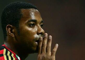 Robinho deve andare in carcere in Brasile la sentenza