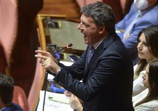 Renzi In manovra norma contro di me. Romeo Lega Non ha tutti i torti ed e un eufemismo