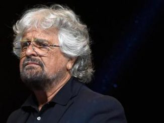 Beppe Grillo dimissioni in stand by deve sottoporsi a terapia