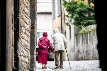 Anziani in Europa 1 persona su 3 vittima di ageismo