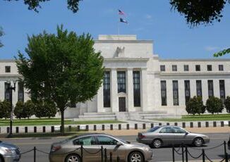 Fed tiene tassi fermi tagli solo con solido calo inflazione