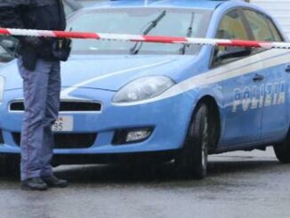 Uccide la moglie a coltellate dopo una lite 77enne fermato a Cagliari