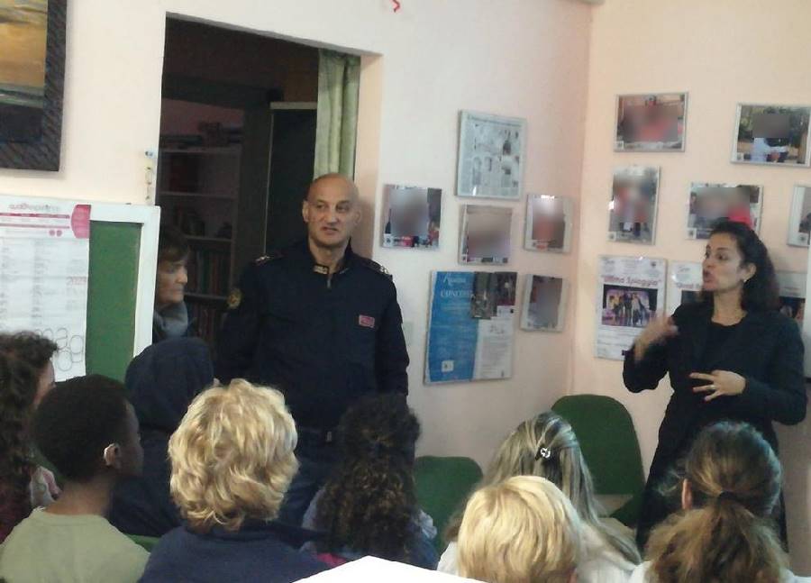 polizia incontra anziani a roma san basilio