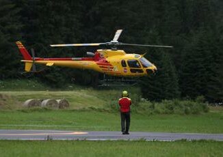 Nuovo incidente in montagna alpinista precipita per oltre 100 metri e muore in Valfurva