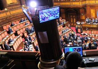 Almirante scontro Fratelli dItalia Pd in Senato cosa e successo