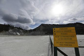 Campi Flegrei Musumeci Lallerta resta gialla larancione non e allorizzonte