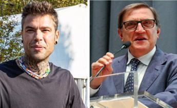 Fedez se ne va quando parla Romano La Russa che commenta Omuncolo