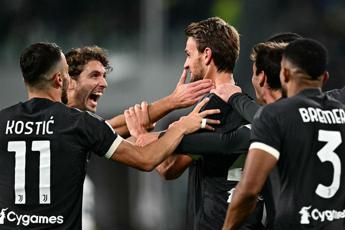 Juve Cagliari 2 1 gol di Bremer e Rugani Allegri e primo in classifica