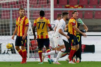 Lecce Milan 2 2 rimonta giallorossa e Pioli frena ancora