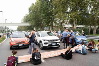 Pacchetto sicurezza blocchi stradali diventano reato