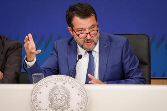 Sciopero 27 novembre Salvini firma precettazione stop ridotto a 4 ore