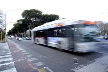 Sciopero generale al via ecco chi si ferma oggi orari e info