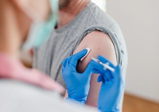 Vaccini Ue approva indicazione anti Rsv anche per 50 59enni a maggior rischio