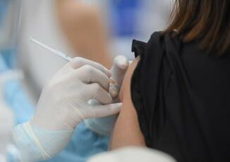 Vaccini esperti Lassistente sanitario e figura decisiva per la somministrazione