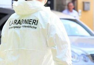 Bergamo uccide a coltellate il marito arrestata 46enne