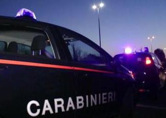 Napoli picchia la fidanzata e tenta di soffocarla con un cuscino arrestato