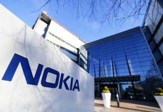 Nokia vende le attivita nella gestione di servizi e dispositivi taglia 500 posti