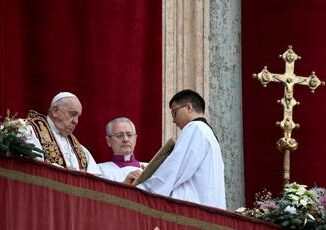 Papa Francesco appello per Gaza e ostaggi Stragi di innocenti no alle armi