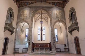 Prato alla luce affreschi del 600 nella chiesa di San Francesco durante i restauri