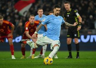 Coppa Italia Lazio Roma 1 0. Zaccagni su rigore porta i biancocelesti in semifinale