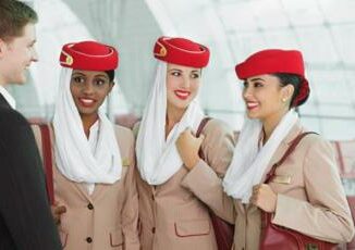 Emirates si prepara a reclutare 5.000 cabin crew per il 2024