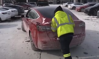 Freddo estremo a Chicago problemi di ricarica per le Tesla