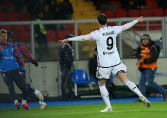 Lecce Juventus 0 3 doppietta di Vlahovic e gol di Bremer Allegri e primo