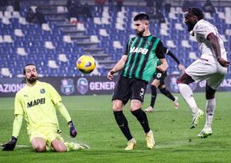 Sassuolo Fiorentina 1 0 Pinamonti stende i viola