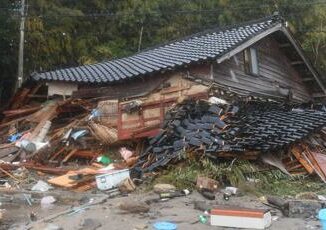 Terremoto in Giappone 90enne estratta viva da macerie sisma Capodanno