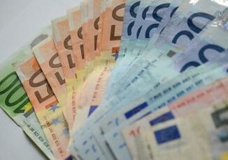 Banconote rovinate o fuori corso ecco il vademecum per cambi e conversione in euro