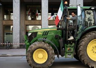 Trattori in partenza verso Sanremo Portiamo la nostra protesta allAriston