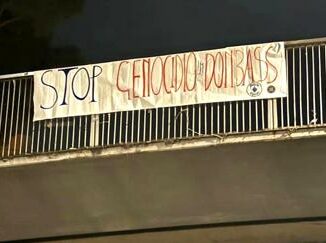 Ucraina al Colosseo spunta striscione di Militia Christi Stop genocidio in Donbass