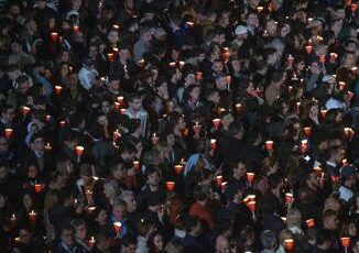 Ascolti tv oltre il 20 di share per la Via Crucis Venerdi Santo su Rai1