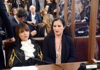 Caso Alessia Pifferi rete criminale si allarga sospetti su altre due psicologhe