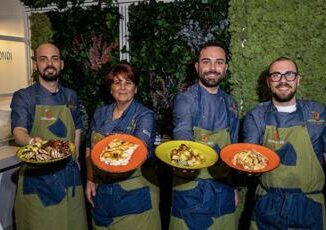 Inaugurata a Bari la nuova Osteria dellOrto il fruttivendolo con cucina