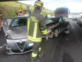 Incidente autostrada A1 oggi 3 feriti nello scontro