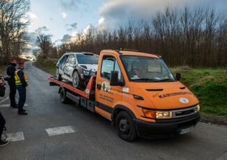 Incidente in un rally in Ungheria auto sul pubblico 4 morti