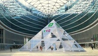 Lombardia sul tetto del mondo al Fuori Salone con Piramide dei ghiacci