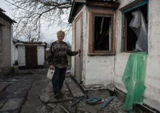 Ucraina intensi combattimenti nel Donetsk oltre 10.000 famiglie senza elettricita