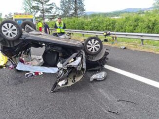 A1 auto tampona tir e si ribalta morta ragazza di 21 anni