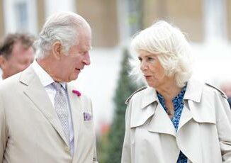 Carlo e Camilla 19 anni di matrimonio anniversario senza sfarzo per la coppia reale