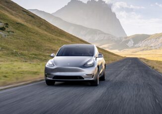 La Tesla Y diventa sempre piu accessibile