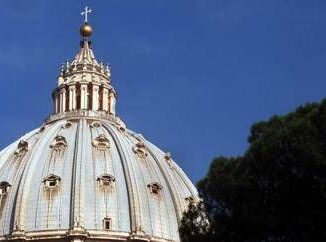 Roma coppia presa a martellate in strada vicino San Pietro