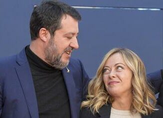 Salvini Con Meloni amicizia gioca a burraco con mia fidanzata sono due faine