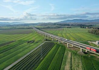 Autostrade per lItalia ha aggiudicato la prima gara per otto nuove stazioni ultrafast per la ricarica di veicoli elettrici