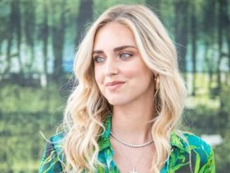 Chiara Ferragni compie 37 anni una torta e gli auguri social