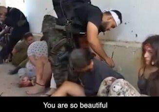 Israele il video choc delle soldatesse rapite da Hamas