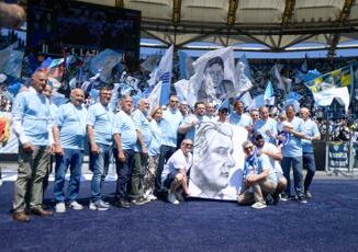 Lazio festa per lo scudetto del 1974 celebrati gli eroi