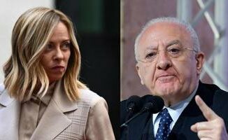 Meloni contro De Luca Deride Don Patriciello segnale spaventoso